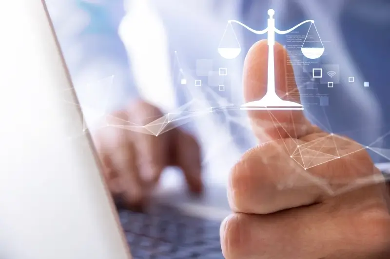 Czym różni się radca prawny od adwokata